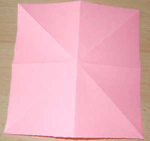 Оригами — подставка для Пасхального яйца.