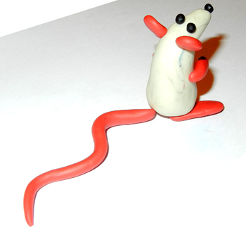 Как слепить мышку из пластилина поэтапно фото