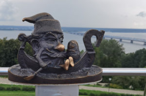 Маленькие бронзовые хранители городов