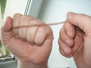 Не надо вешать ребенку на шею…
